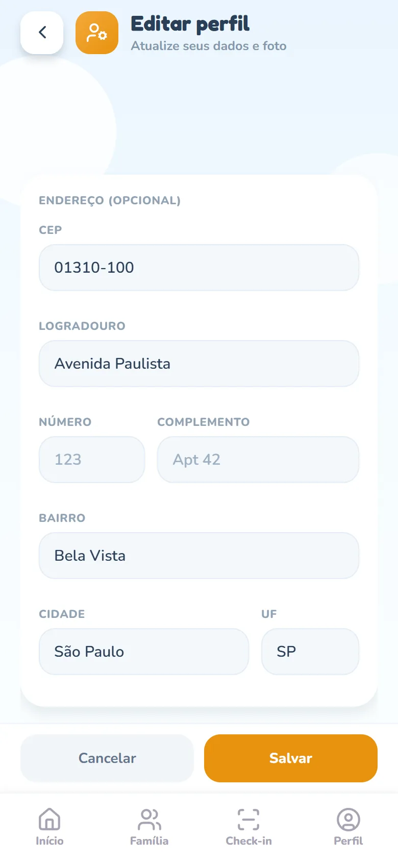 Card Endereço (opcional) da tela Editar perfil com o CEP digitado e os campos Logradouro, Bairro, Cidade e UF preenchidos automaticamente; Número e Complemento em branco.